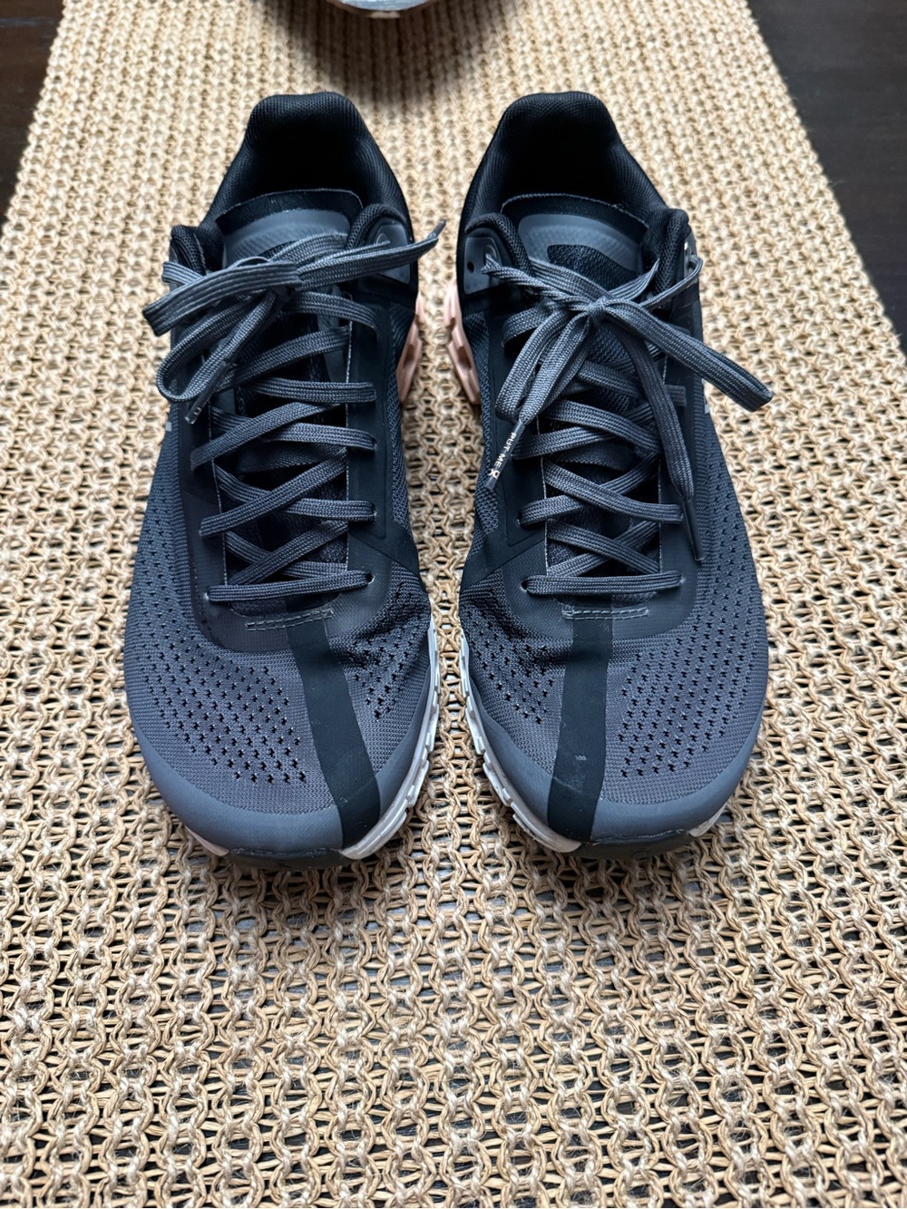 Women’s ON Running CLOUDFLOW ROCK / ROSE Sneakers Size 8